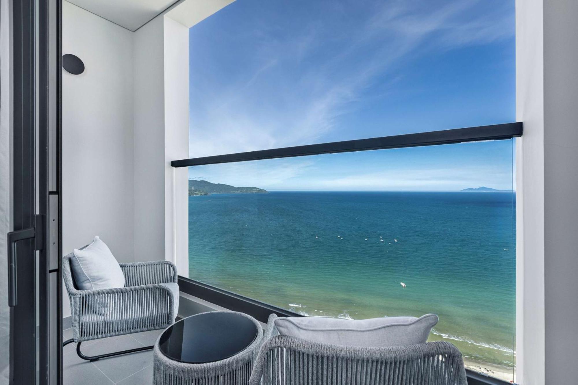 Radisson Red Danang Hotel Exterior photo