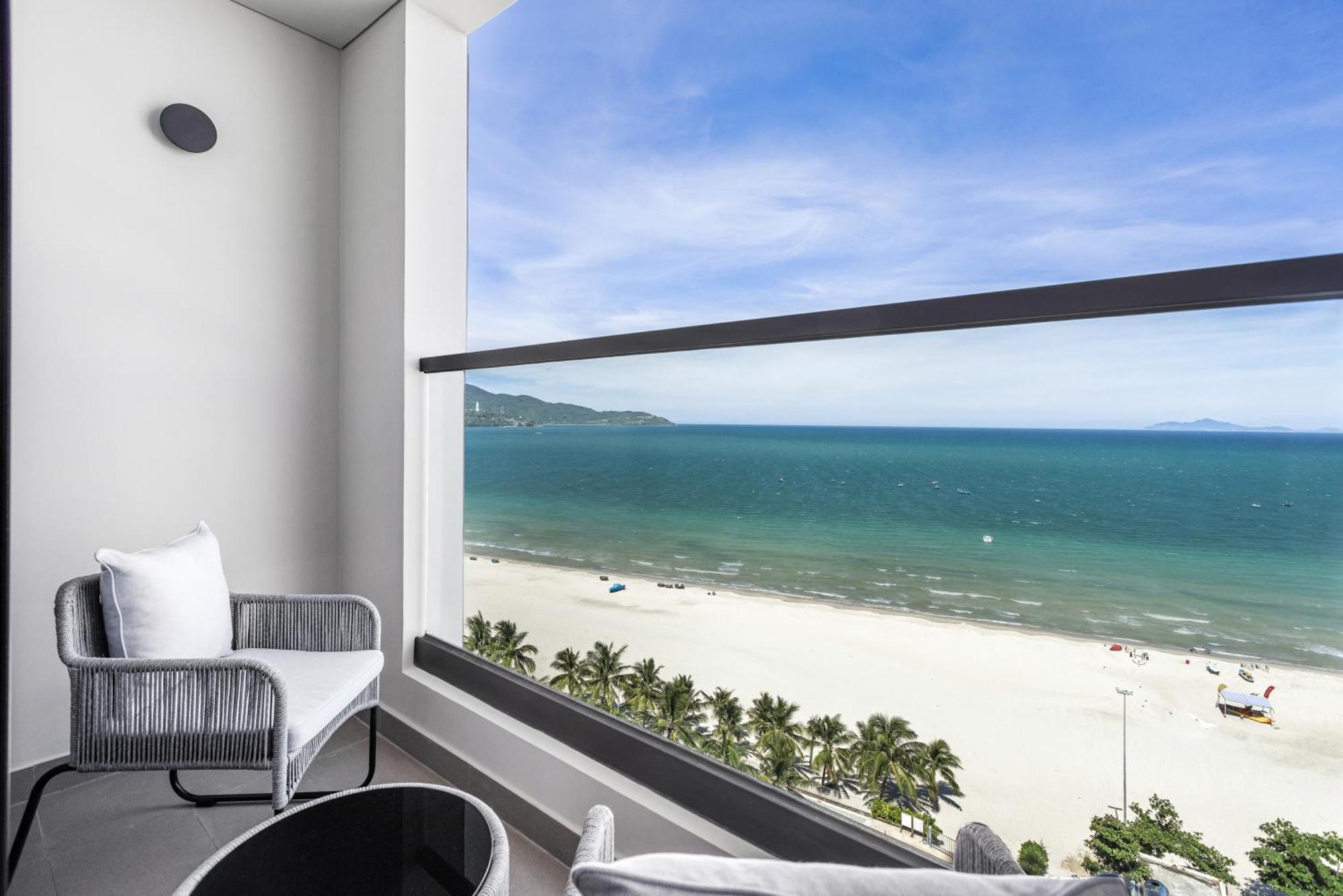 Radisson Red Danang Hotel Exterior photo